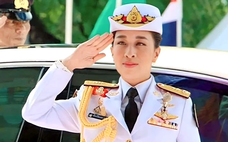 Thailand prays for the king's hospitalised daughter